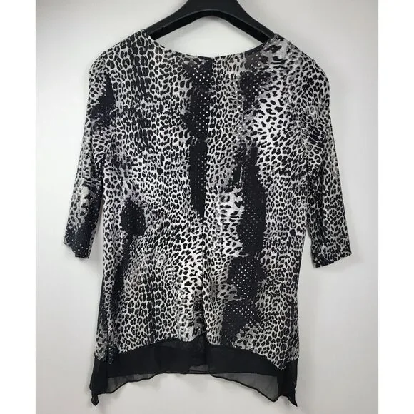 Suzie in the City Blouse Women 1X Black White Leopard print Cowl Neck Layered - Picture 2 of 9